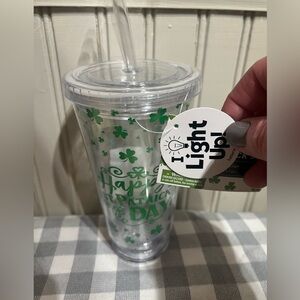 NWT- 🍀 St. Patrick’s Day Lite up Tumbler with Straw 🍀